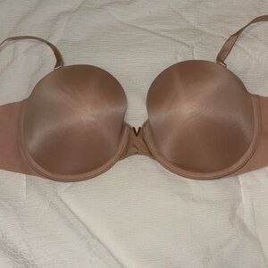 Victoria’s Secret Illusions Smooth Uplift Strapless Bra